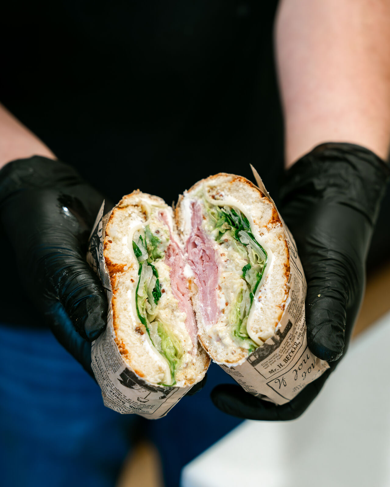 Gros plan sur la coupe du bagel